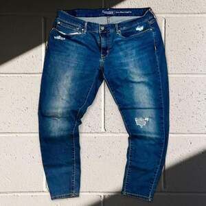 Signature by Levi Strauss & Co. Low-Rise Jegging Size 16